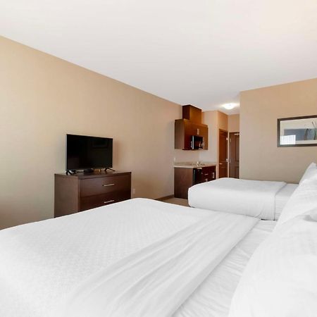Best Western Plus Moosomin Hotel Exterior foto